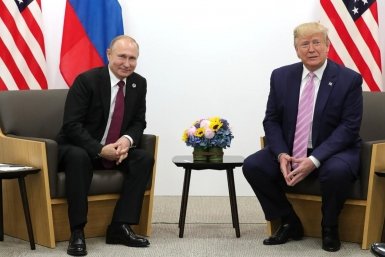 Президенты России и США Владимир Путин и Дональд Трамп Kremlin.ru