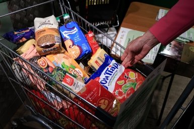 Юрист рассказал, что делать при обнаружении таракана в купленном продукте Евгений  Кулешов, ИА PrimaMedia.ru