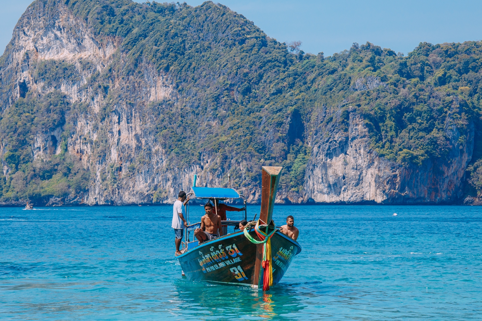 По заверению властей, пятно нефти не угрожает зонам отдыха Мария Смитюк, ИА PrimaMedia
