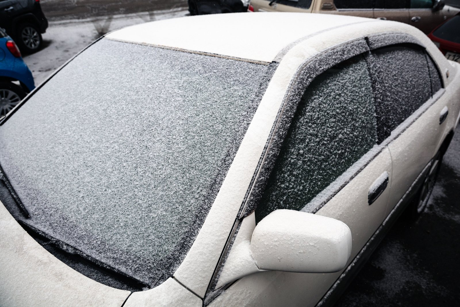 Юрист рассказал, как оспорить штраф за парковку в снегопад Евгений  Кулешов, ИА PrimaMedia.ru