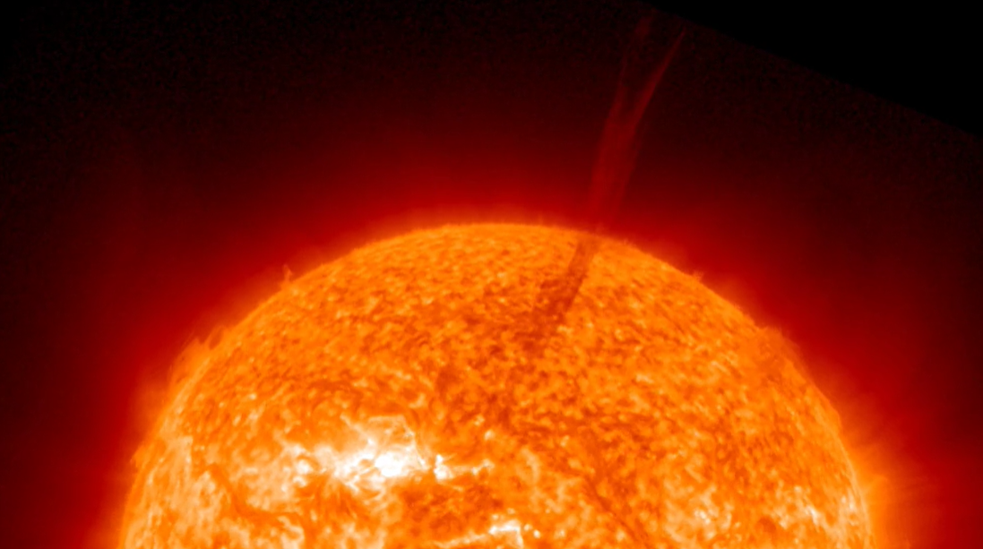 Активность на Солнце приведет к магнитным бурям на Земле Лаборатория солнечной астрономии ИКИ и ИСЗФ.